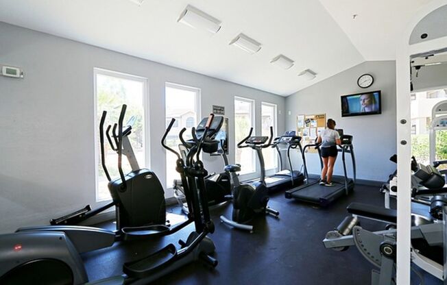 Furnished North Scottsdale Condo off the 101 loop!!