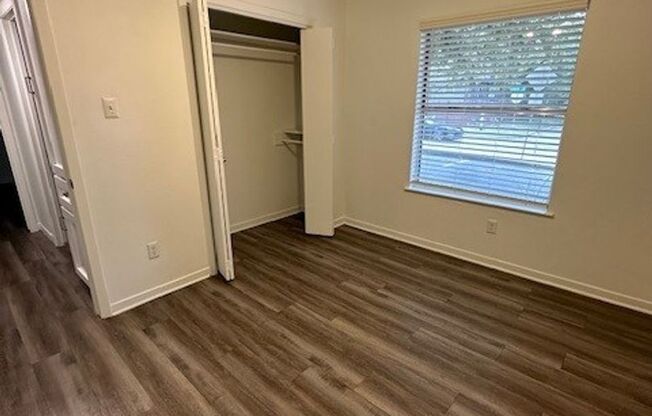 2 beds, 1 bath, 700 sqft, $1,689, Unit 140