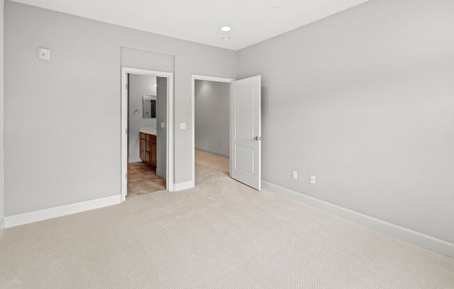 TOSCANA TOWNHOME EMBRACES LUXURY LIVING PRIVACY | SECURITY | MANY UPGRADES