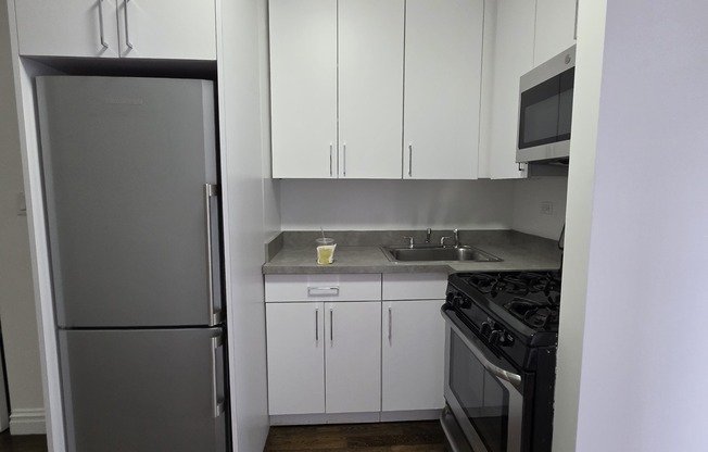 216 E 89th St 2E
