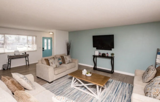 2 beds, 2 baths, $1,750