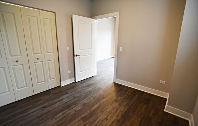 3 beds, 2 baths, 1,215 sqft, $4,800, Unit 3833-301