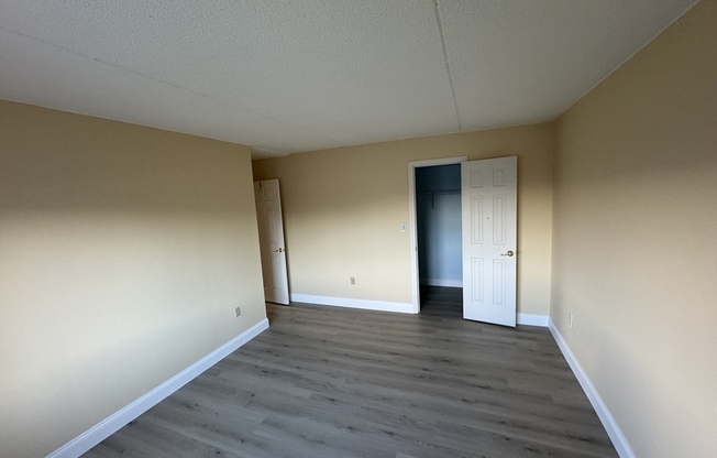 366 QUINCY AVE