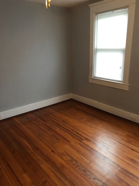 2 beds, 1 bath, $1,695