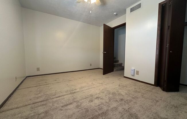 3 beds, 1.5 baths, $1,113, Unit F