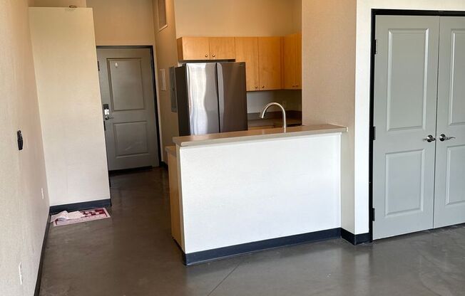 2 beds, 2 baths, 728 sqft, $1,625, Unit 201