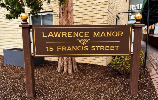 15 Francis St