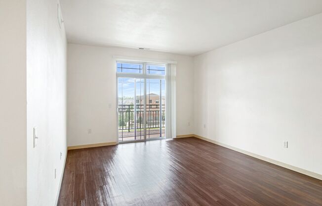 1 bed, 1 bath, 781 sqft, $1,350, Unit 8119-410