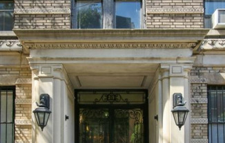 269 W 12 ST