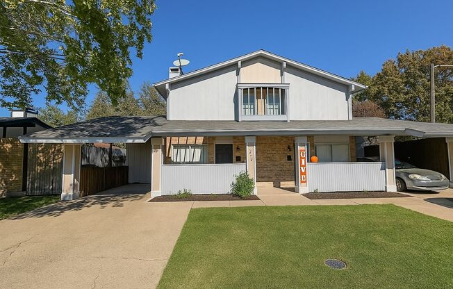 3-Bedroom Duplex with Modern Flooring, Fireplace & Spacious Layout in Grand Prairie