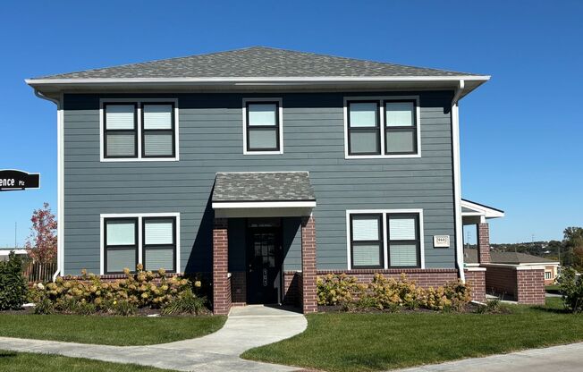 2 beds, 2 baths, 1,078 sqft, $2,095, Unit 6105 S 206th Court Unit 201 Duplex w/Walk-in Pantry and Built-in Office Nook B1632 D4
