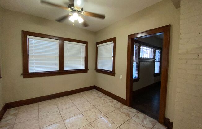 2 beds, 1 bath, $1,395