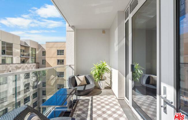 2 beds, 2 baths, 1,500 sqft, $5,500, Unit 7K