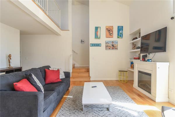 14 Ozone Ave