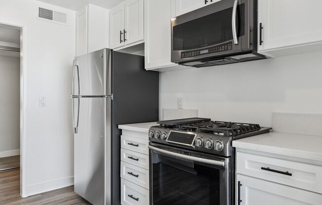 2 beds, 2 baths, 1,195 sqft, $2,998, Unit 4260.310