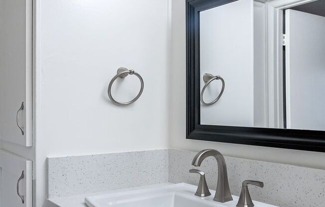 1 bed, 1 bath, 660 sqft, $1,995, Unit 214