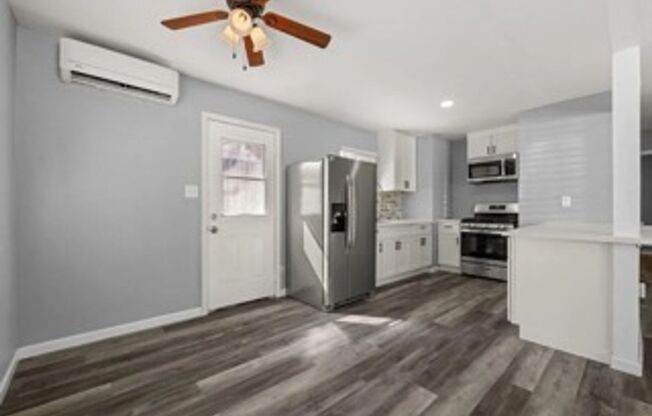 Beautifully Renovated 3BD/1BA Home for Rent!