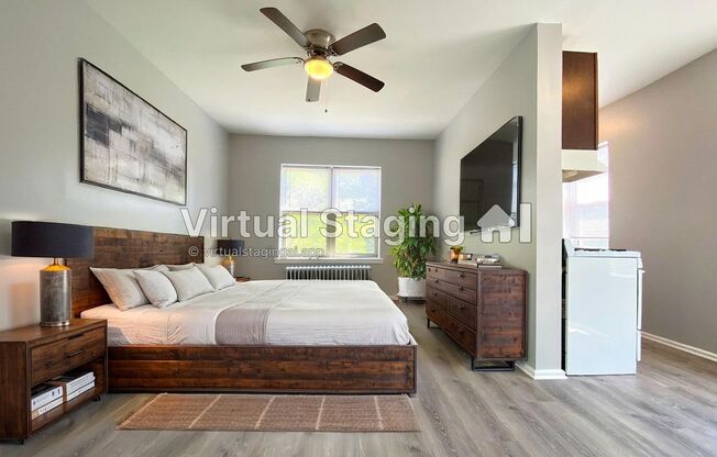 4756 N. Maplewood Ave.