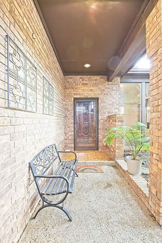 3217 SQUIRESWOOD DR