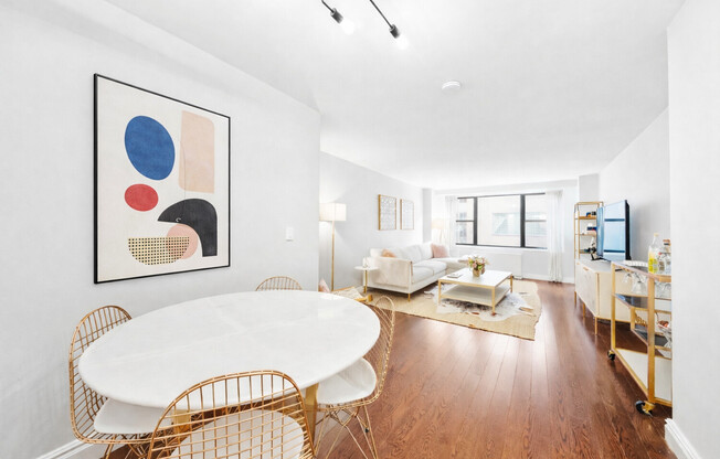 1 bed, 1 bath, $6,000, Unit 927