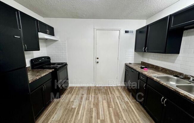7507 E 108 ST
