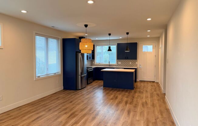 4 bed/3.5 Bath Townhouse in Richmond Neighborhood, SE Portland