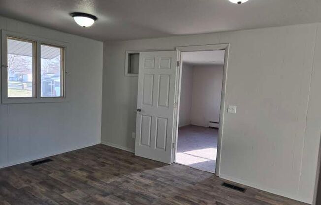 3 beds, 1 bath, $1,450