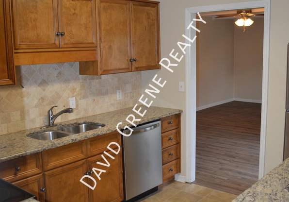 221 MERRYMONT DR