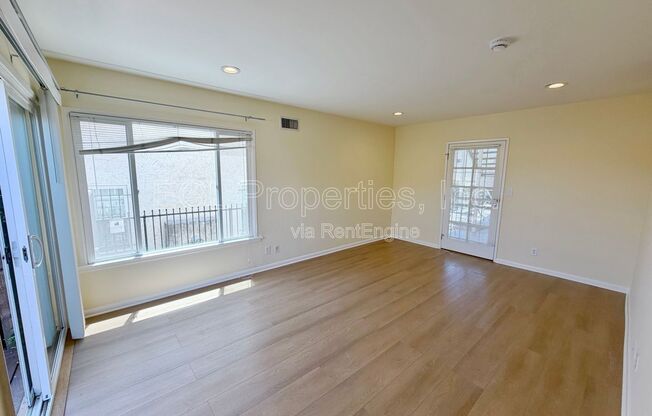 1287 COCHRAN AVE