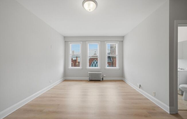 Studio, 1 bath, 343 sqft, $1,695, Unit 402