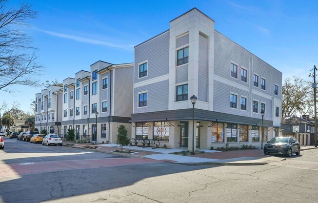 601 E 39th Street