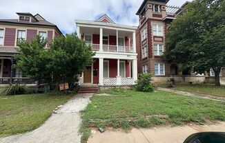 871 MULBERRY ST