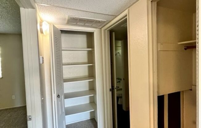 1 bed, 1 bath, 700 sqft, $1,595, Unit 88