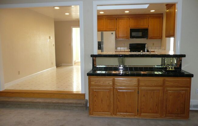 $4995 / 4br – Must See 2500 Sq Ft Home in a Great  Neighborhood. Close to Everything.