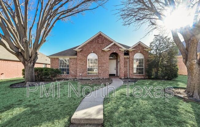 10717 CAMELOT DR