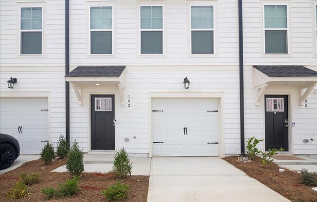 Newly Constructed 4bd/3.5ba Minutes From Airport and Minutes From the City!