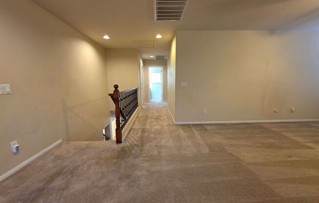 4 beds, 3 baths, $2,600
