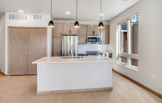 1 bed, 1 bath, 719 sqft, $1,905, Unit 101