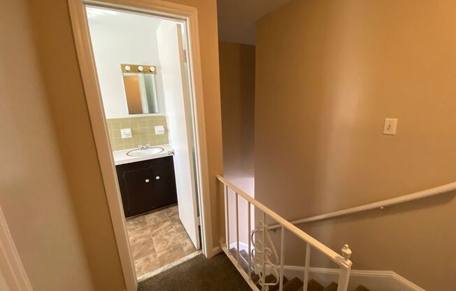 1 bed, 1 bath, 580 sqft, $1,090, Unit 4632-05