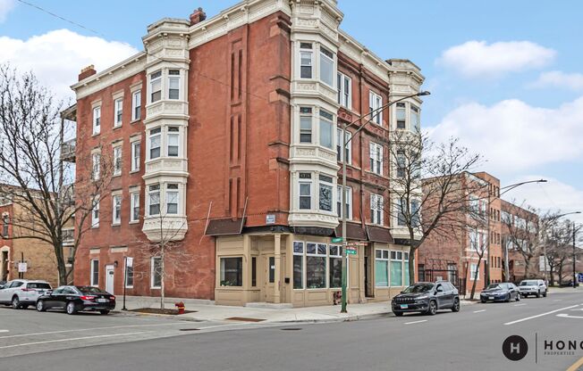 624-8 S. Racine Ave.