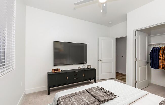 2 beds, 2 baths, 1,029 sqft, $2,593, Unit 418