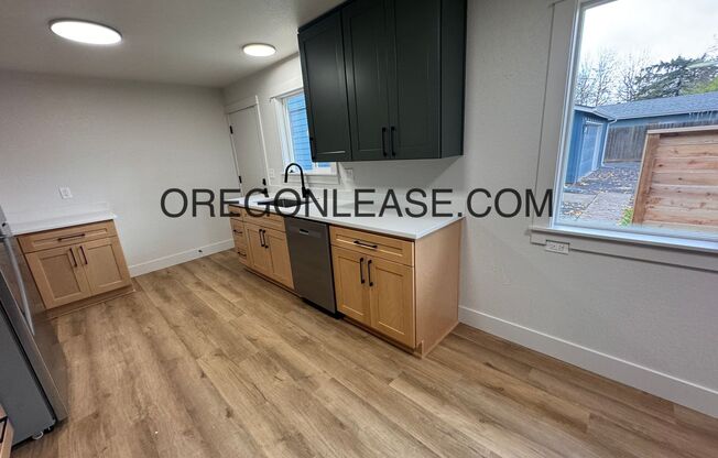 2 beds, 1 bath, 1,053 sqft, $1,795, Unit 2250 Edison