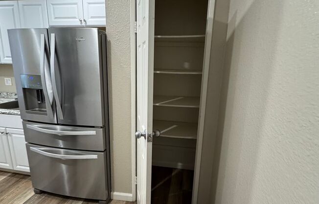 3 beds, 2 baths, 1,440 sqft, $1,899, Unit 189