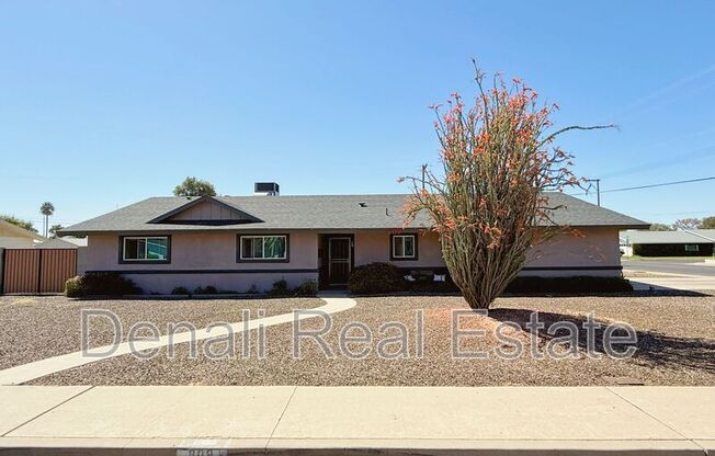 809 E 7 ST