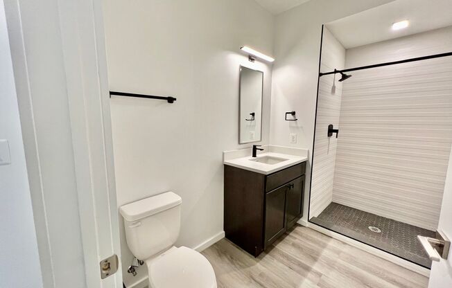 2 beds, 1 bath, 795 sqft, $1,900, Unit 608