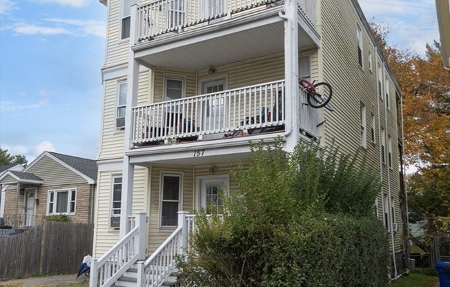 157 RIV ST