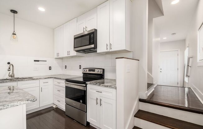 857-859 Wilson Ave
