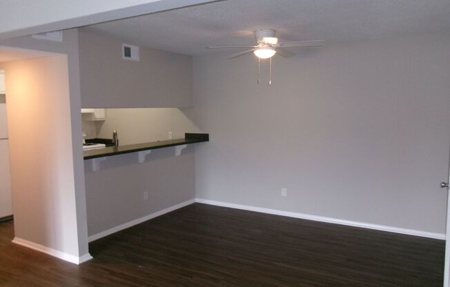2 beds, 2 baths, 955 sqft, $1,225, Unit 5710A