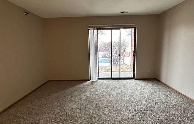 Southwinds Apts. (4712 Virginia St.)