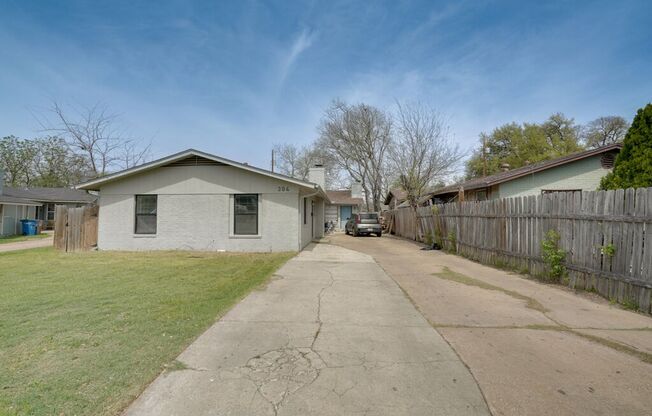 304 John Nance Garner Cir Unit #A2 Austin, TX 78753